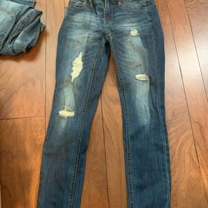 nice ripped refuge jeans